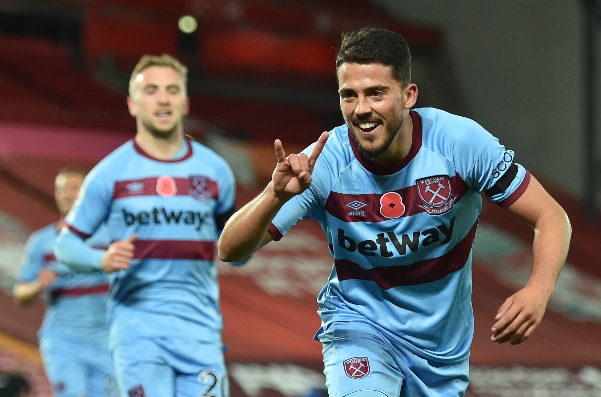 在此背景下 在此背景下