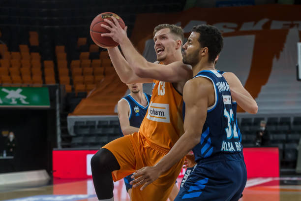 对阵意大利 对阵意大利